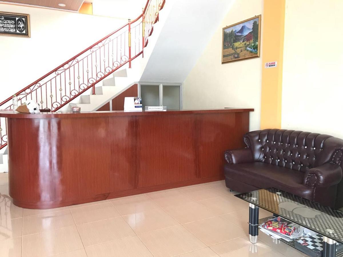 פדאנג Penginapan Intan Bandara מראה חיצוני תמונה