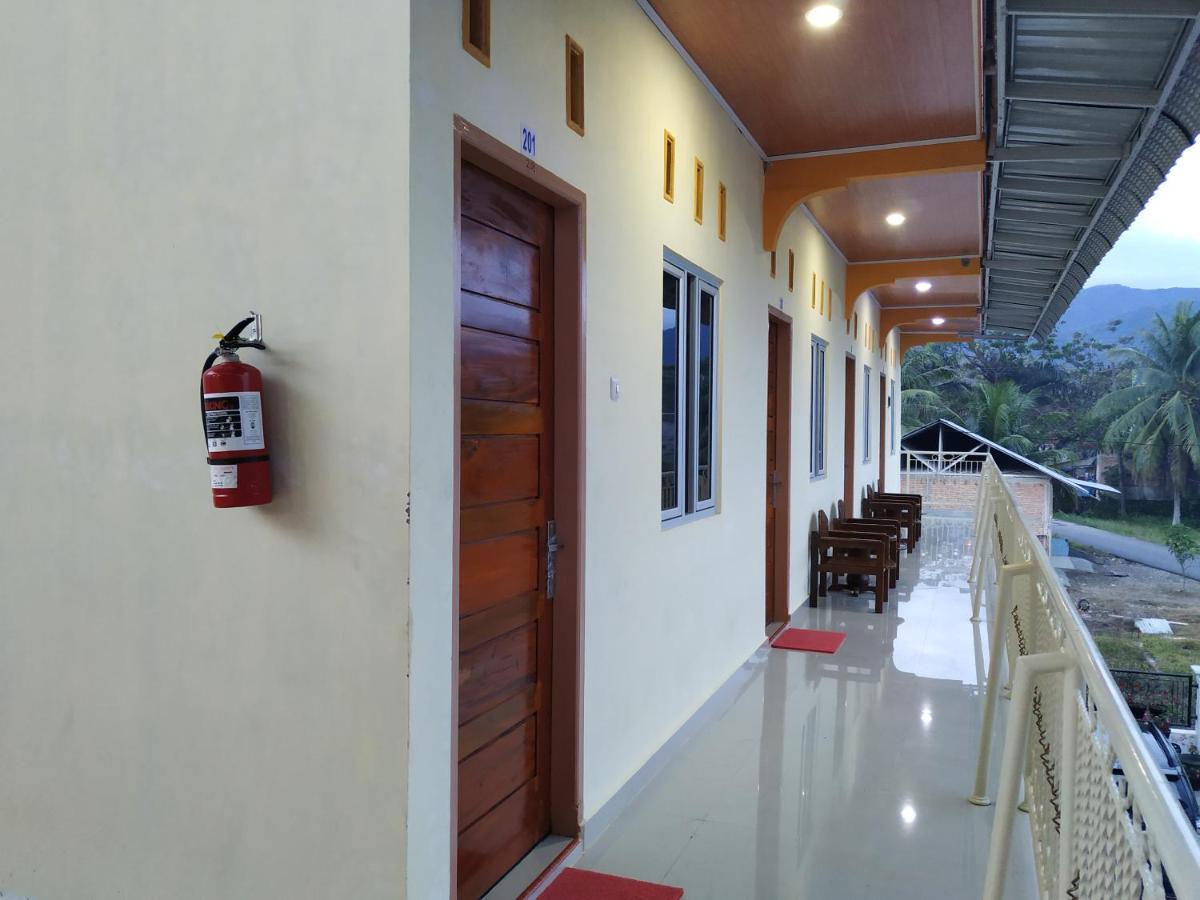 פדאנג Penginapan Intan Bandara מראה חיצוני תמונה