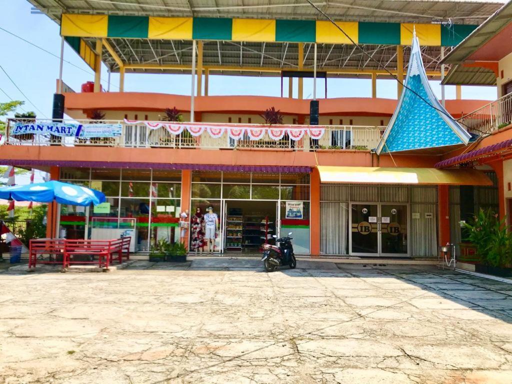 פדאנג Penginapan Intan Bandara מראה חיצוני תמונה