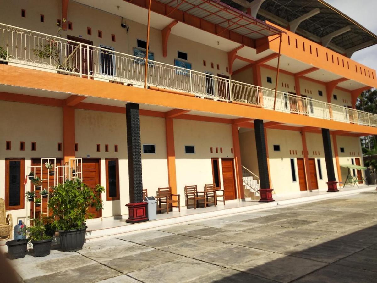 פדאנג Penginapan Intan Bandara מראה חיצוני תמונה