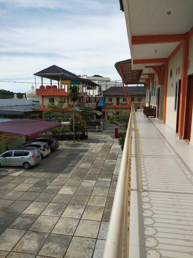פדאנג Penginapan Intan Bandara מראה חיצוני תמונה