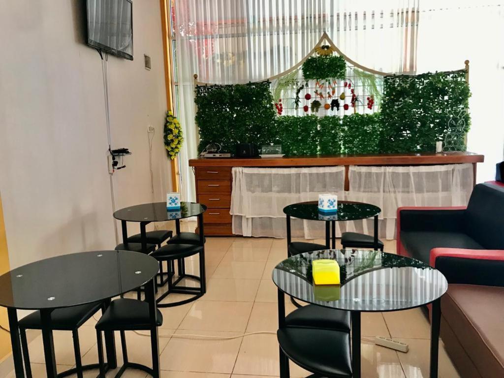 פדאנג Penginapan Intan Bandara מראה חיצוני תמונה